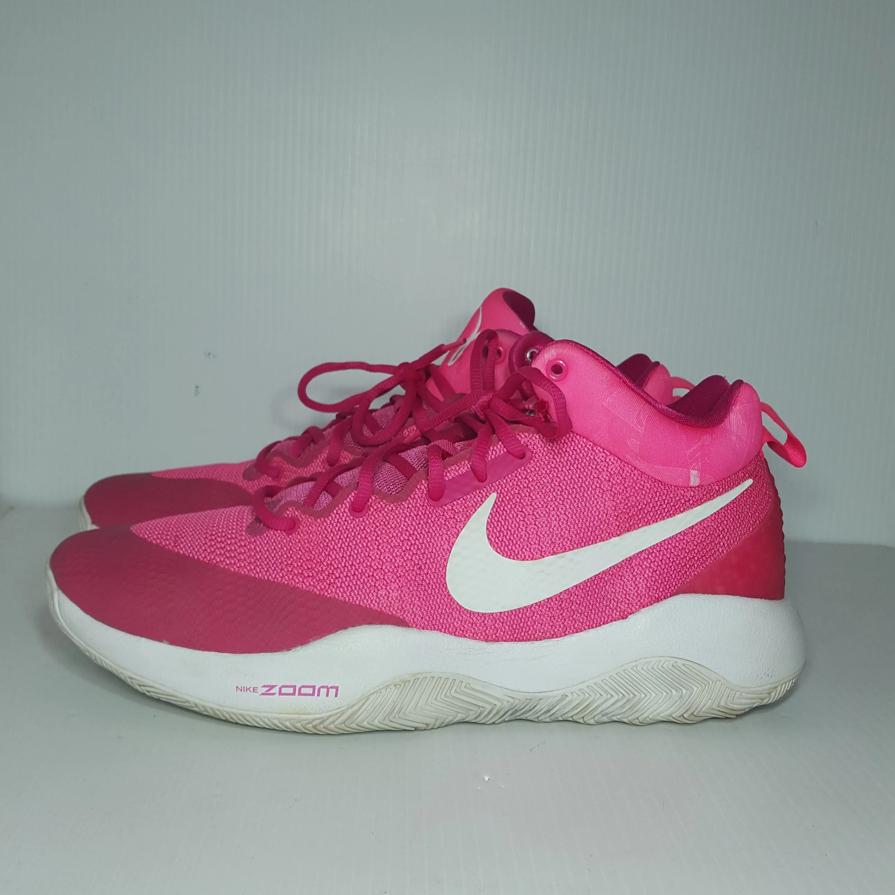 Nike Mens Basketball Shoes - Size 13 - Pre-owned - 1ULC9Y