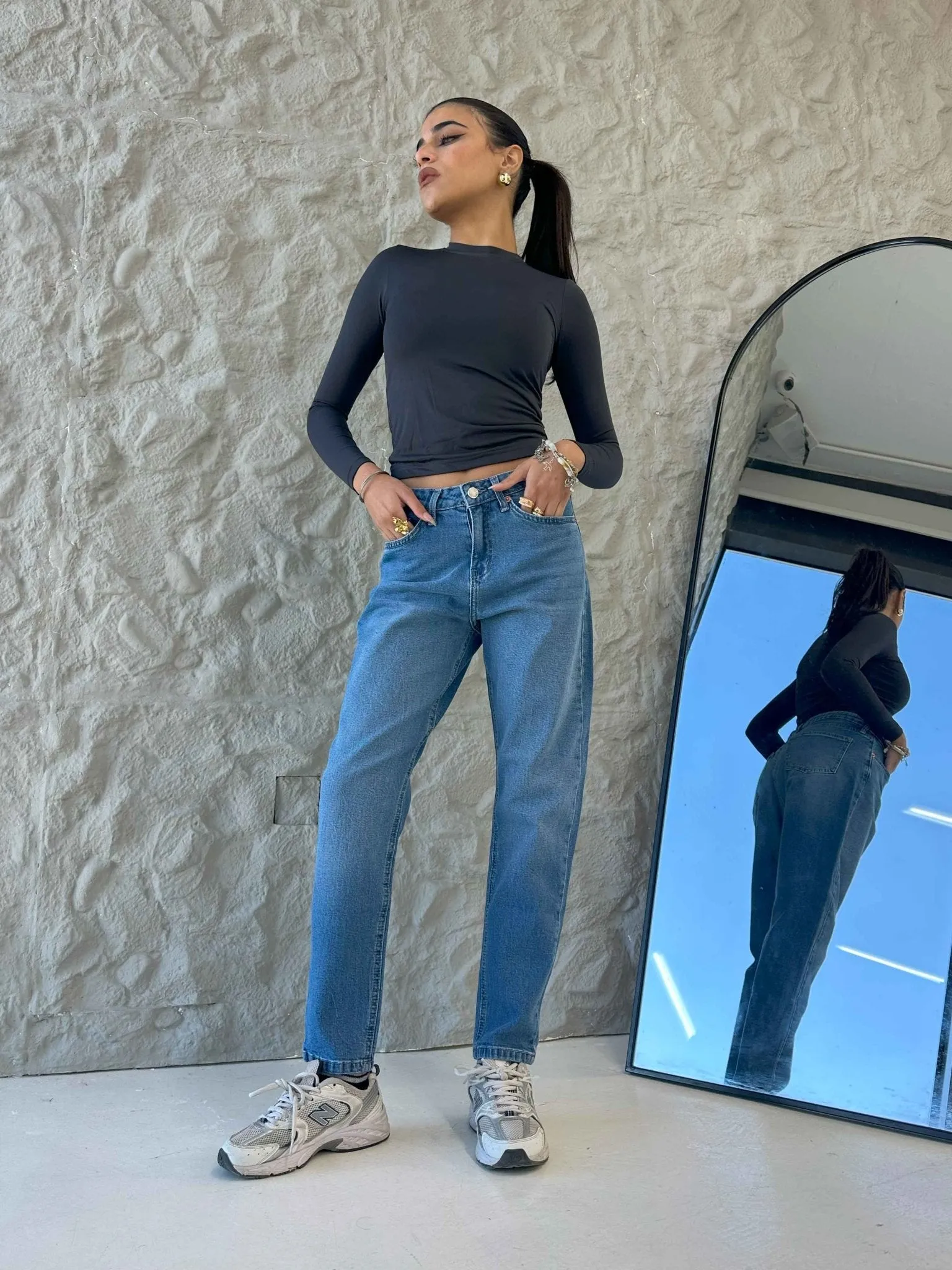 Slim-Fit - Soft Medium Blue Wash Jeans.