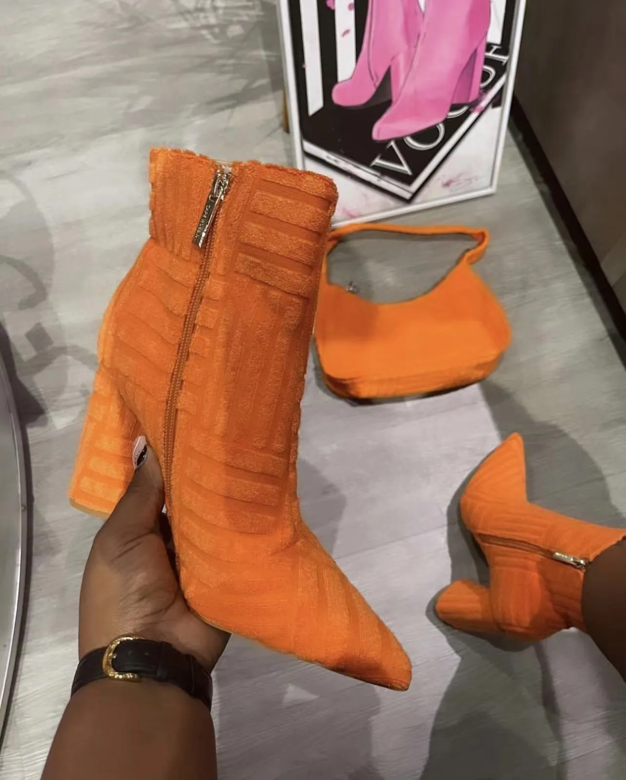 Suede Plush Pointed Toe Fur Heel Boots